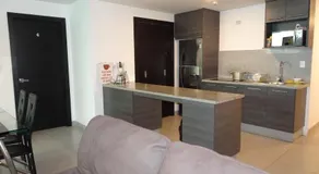 Quo Habitación en Lujoso Departamento a 1 minuto del Aeropuerto - Image 5