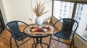 Accommodation in Sydney CBD World Square with Pool & Parking - Image 5