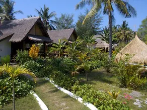 Adeng-Adeng Bungalows - Image 2