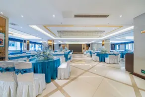 Qirui Holiday Hotel - Image 3