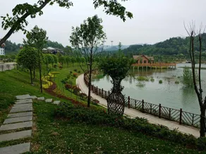 Junde Hotel - Image 4