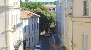 Maison Carrée/Coeur historique de Nîmes - Superbe Appt 55m² - Image 4