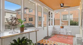 Charming 4BR Bungalow - Steps to Clarendon METRO - Image 5