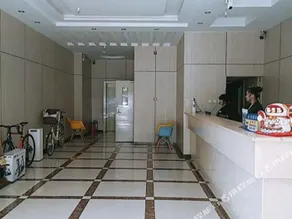 Moon Hotel (Beijing Xinnan Road) - Image 5