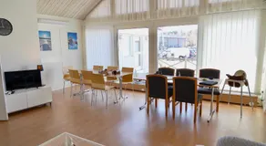 Henåns Hostel in the Marina - Image 4