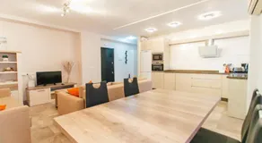 Wide And Diaphanous 3bd 2bth Alcazar - Image 4