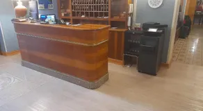 Hotel Touring - Image 5
