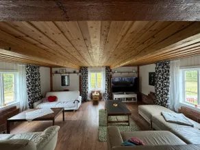 Luxurious 200m ² timber villa - Image 2