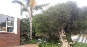 Chez Esme Guest House - Image 5