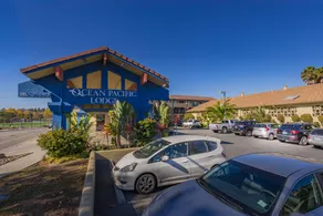 Ocean Pacific Lodge - Image 3