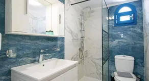 Captain's Beach Apartments - Image 2