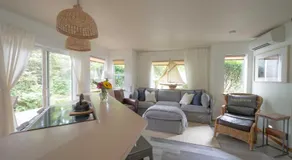 Beach Bungalow 4 - Image 2