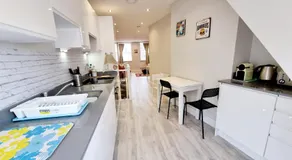 Modern Maisonette 2 Bedrooms Newly Renovated - Image 4