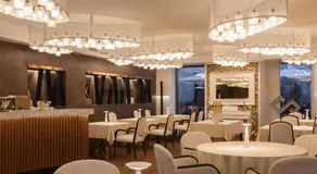 Apeiro City Avant-garde Hotel - Image 2