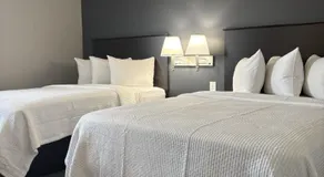 Prairie Inn Of Jamestown - Image 2
