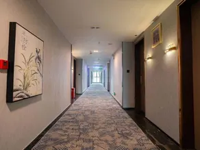 Charming Hotel - Image 5
