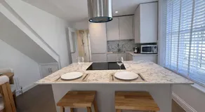 1 Bed Chic Apartments in Chelsea Central London FREE WIFI by City Stay Aparts London - Image 5