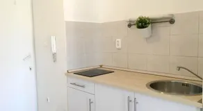 Budapest Baross Apartment - Image 4
