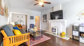 The Charming Henry House in Chickasha, OK! - Image 2