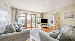 Beautiful 4-5 bedroom village house with rural views - Image 2