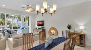 611 Mariners Club - Image 5