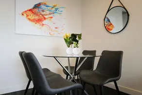 Lovely Home in midtown Box Hill with two bedrooms - Image 2