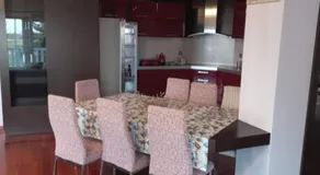 Large Garden Family Apartment - Image 5