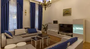 E&E Apartments - Image 2