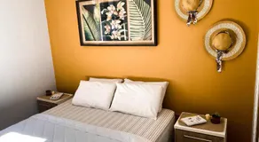 Garibaldi Hostel & Pub - Image 2