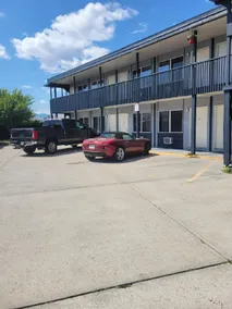Oliver Motel & Inn - Image 3