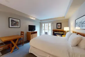 Whistler Peak Lodge - Image 2