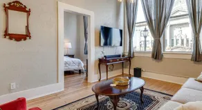 Historic Lebanon Gem: Central Walkable Location! - Image 2