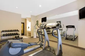Comfort Inn & Suites - Tucson Airport - Image 2