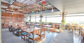 Kandi Tree Hotel - Image 3