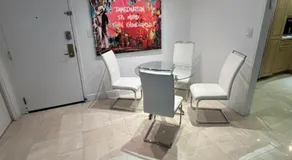 Stay at Miami Beach - Image 3