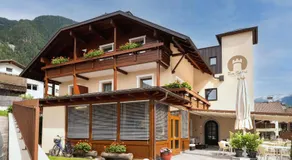 Aparthotel Zum Schlössl - Image 3