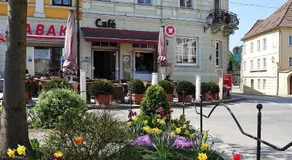 Madar Café Central Melk - Image 3