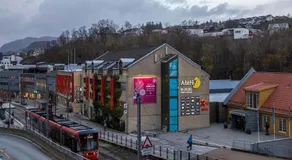 Kjellerleilighet i Fana til leie-med gratis parkering og mange kollektiv reisemuligheter - Image 5