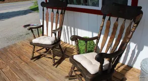 Yankee Trail Motel - Image 5