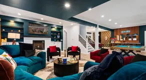 NEW Menagerie on 40th- Karaoke Lounge - Hot Tub - Pet Friendly - Image 2