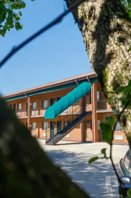 Gadsden Inn and Suites - Image 4