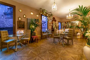051 Room & Breakfast - Image 3