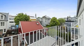Astro Apartments - Image 3
