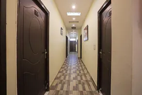 Super Hotel O Raj Palace - Image 4