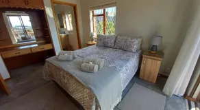 Tog Wat Villa Marie - Image 2