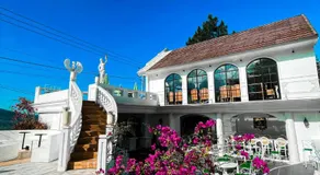 Casa Rani Hotel & Restaurant - Image 5