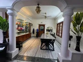5-Luxurystay-villa - Image 2