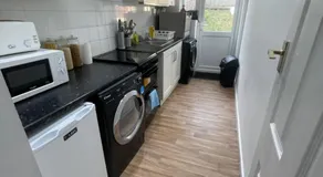 Tranquil Thamesmead Treasure - Free Parking Family & Contractor Friendly - Image 3