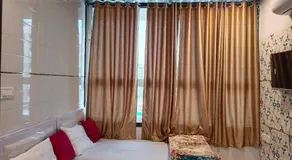 Hotel kingspalace and Dormitory - Image 4