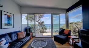 Battery Cove Beach Front Apartment - Image 2
